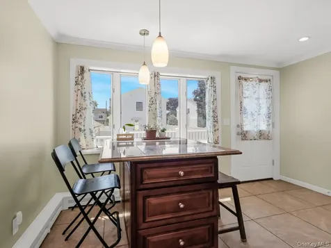 4 23rd Street Jericho NY 11753