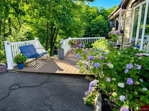 18 Sylvan Road Lake Peekskill NY 10537