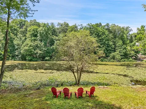 18 Sylvan Road Lake Peekskill NY 10537