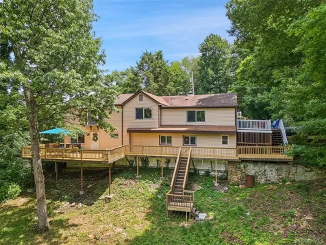 18 Sylvan Road Lake Peekskill NY 10537