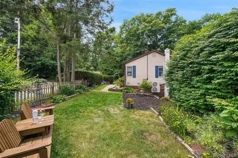 18 Sylvan Road Lake Peekskill NY 10537