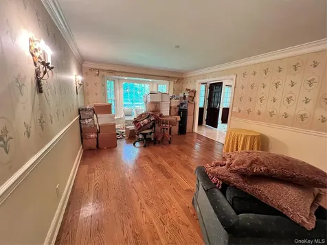 7 Locust Lane Upper Brookville NY 11545