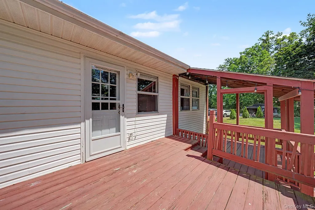 27 Rose Hill Park Cornwall NY 12518