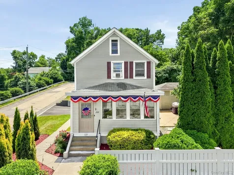 229 Tate Avenue Buchanan NY 10511