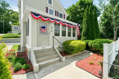 229 Tate Avenue Buchanan NY 10511
