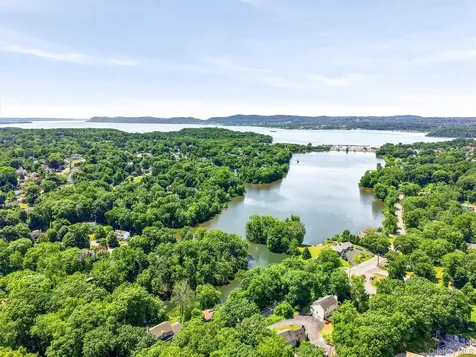 229 Tate Avenue Buchanan NY 10511