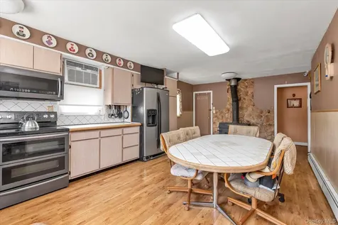 20 Francine Drive N Massapequa NY 11758