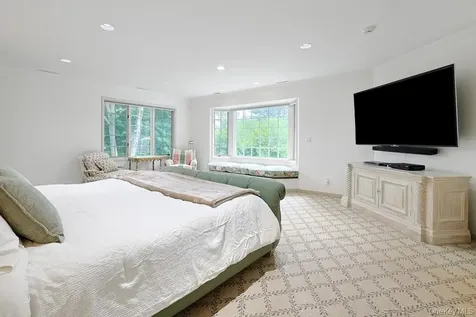 9 Old Woods Drive Harrison NY 10528