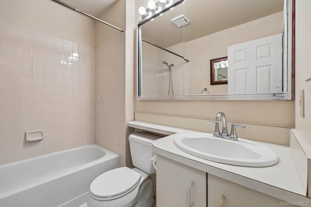 181 Deer Ct Drive Middletown NY 10940
