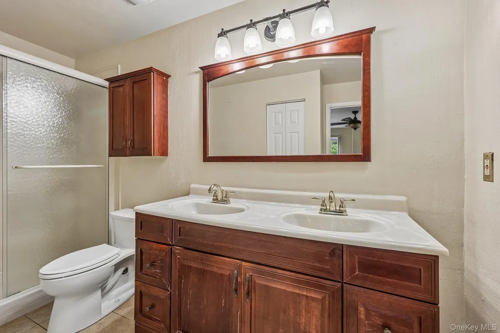 181 Deer Ct Drive Middletown NY 10940