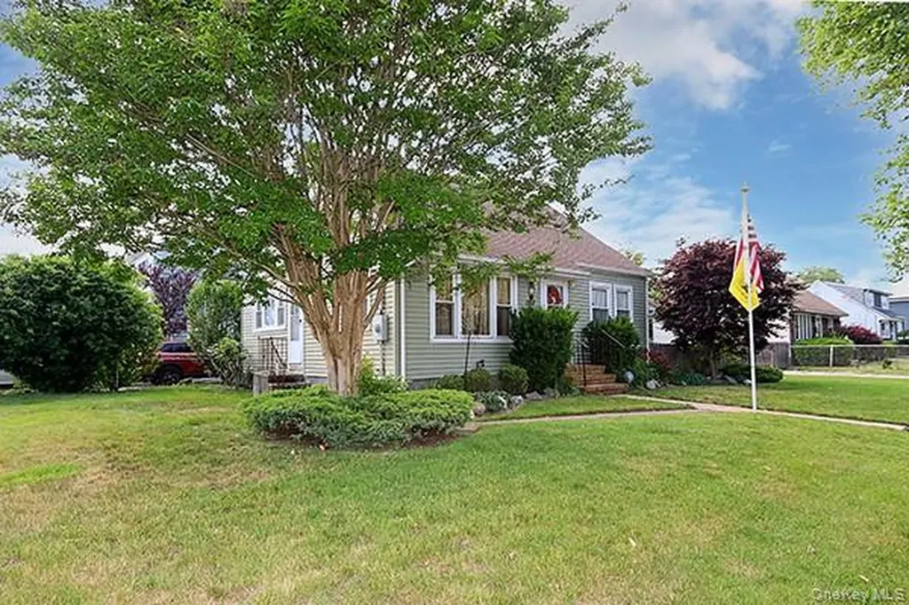 100 Laux Place North Bellmore NY 11710