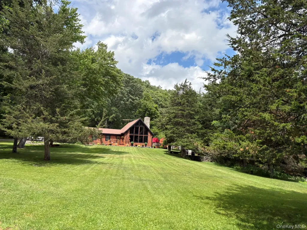 92 Twinshaven Road Napanoch NY 12458
