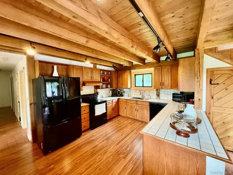 92 Twinshaven Road Napanoch NY 12458