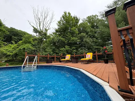 92 Twinshaven Road Napanoch NY 12458
