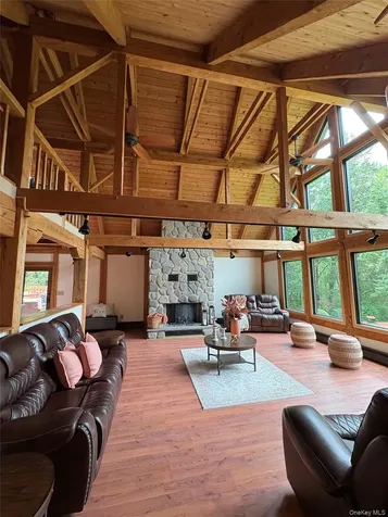 92 Twinshaven Road Napanoch NY 12458