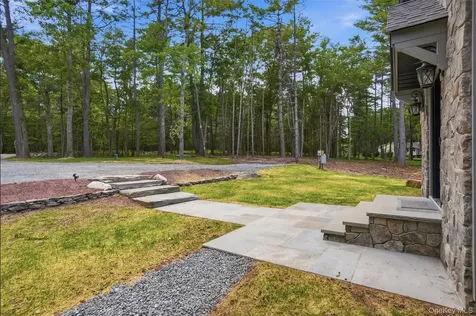 300 Van Tuyl Road Barryville NY 12719
