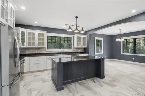 300 Van Tuyl Road Barryville NY 12719