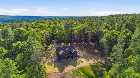 300 Van Tuyl Road Barryville NY 12719