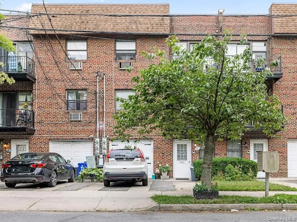 2664 Miles Avenue Bronx NY 10465