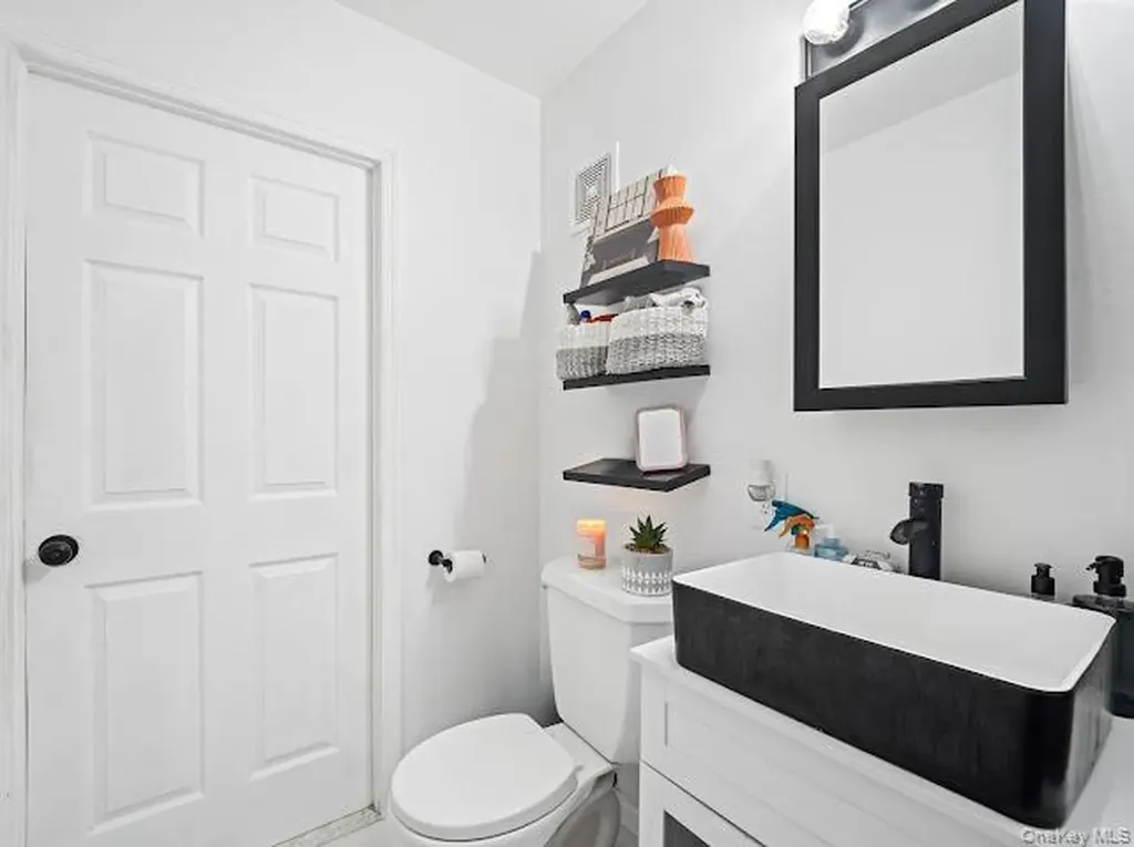 2664 Miles Avenue Bronx NY 10465