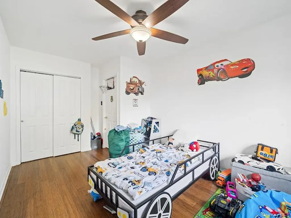 2664 Miles Avenue Bronx NY 10465