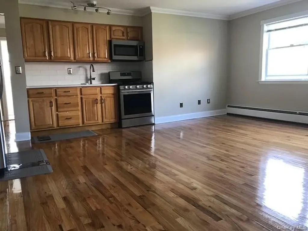 233 N Middletown Road Pearl River NY 10965