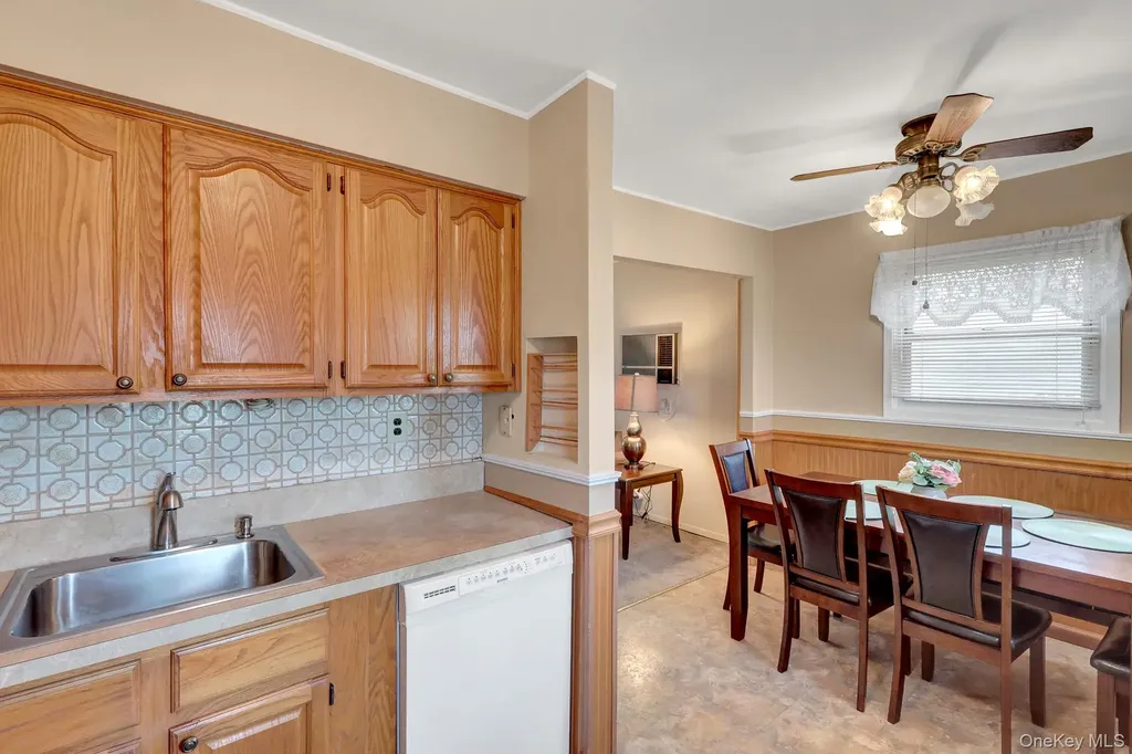 69 Greenwood Drive North Babylon NY 11703