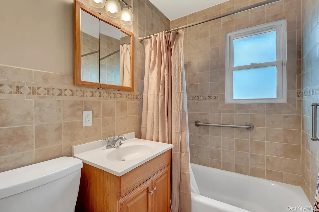 69 Greenwood Drive North Babylon NY 11703