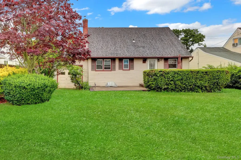 69 Greenwood Drive North Babylon NY 11703
