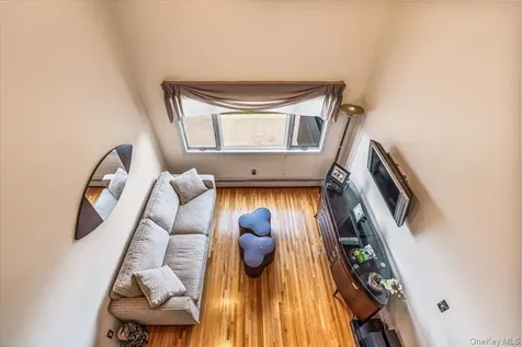 15443 Riverside Drive Whitestone NY 11357