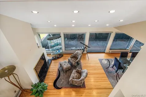 15443 Riverside Drive Whitestone NY 11357