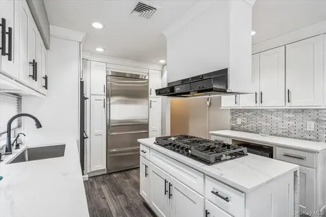 15443 Riverside Drive Whitestone NY 11357