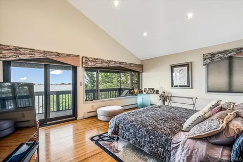 15443 Riverside Drive Whitestone NY 11357