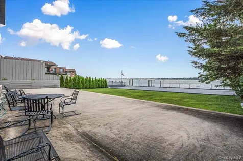 15443 Riverside Drive Whitestone NY 11357