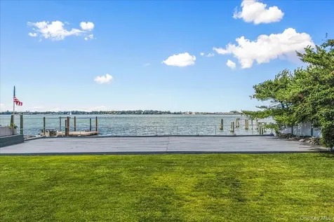 15443 Riverside Drive Whitestone NY 11357