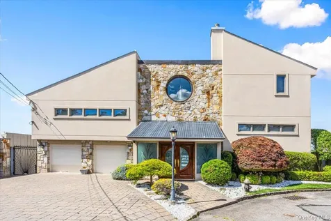 15443 Riverside Drive Whitestone NY 11357