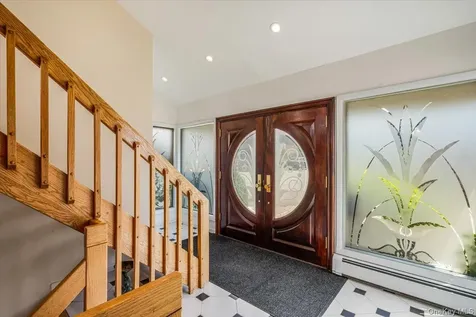 15443 Riverside Drive Whitestone NY 11357