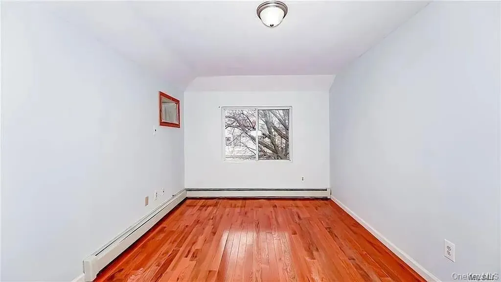 16425 109th Jamaica NY 11433