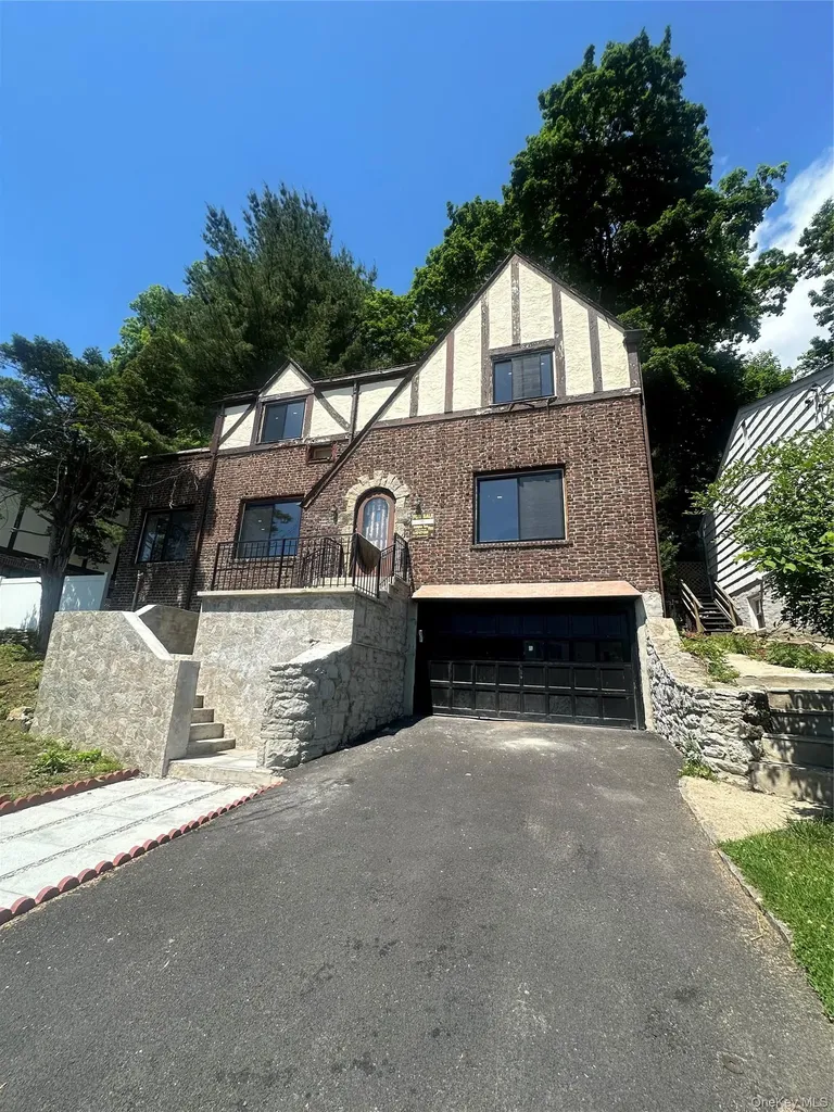 55 Brookdale Drive Yonkers NY 10710