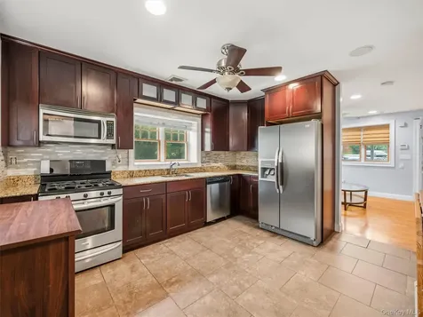 2 Hempstead Lane Spring Valley NY 10977
