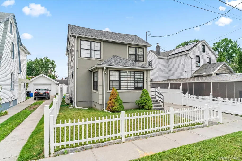 18906 122nd Avenue Springfield Gardens NY 11413