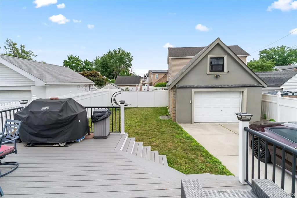 18906 122nd Avenue Springfield Gardens NY 11413
