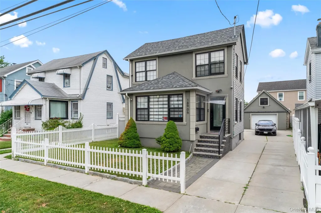 18906 122nd Avenue Springfield Gardens NY 11413