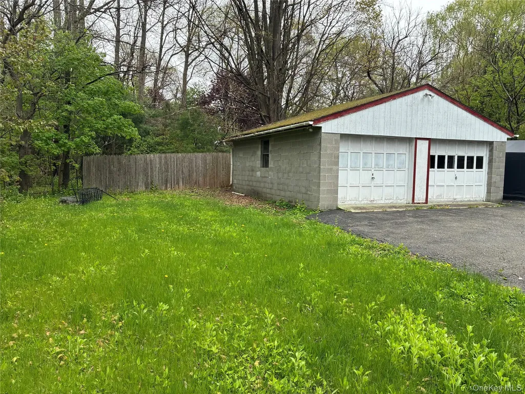 42 State Route 9h Hudson NY 12534
