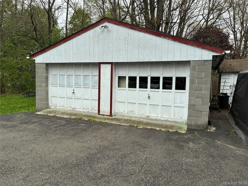 42 State Route 9h Hudson NY 12534