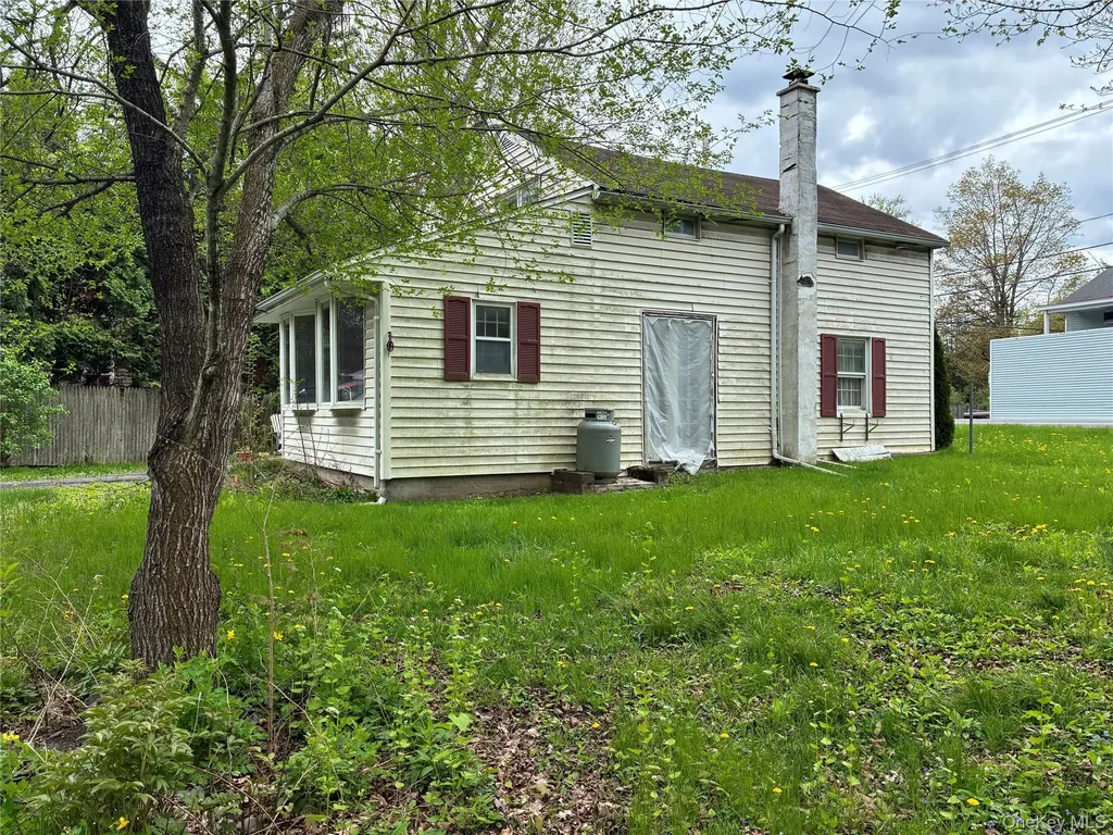 42 State Route 9h Hudson NY 12534