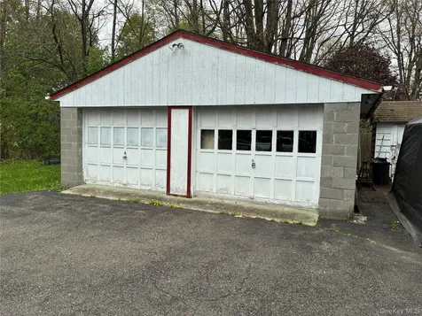 42 State Route 9h Hudson NY 12534