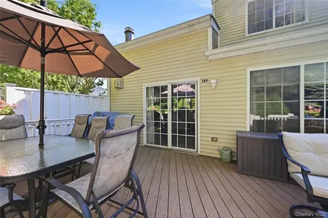129 Farm House Court Manorville NY 11949