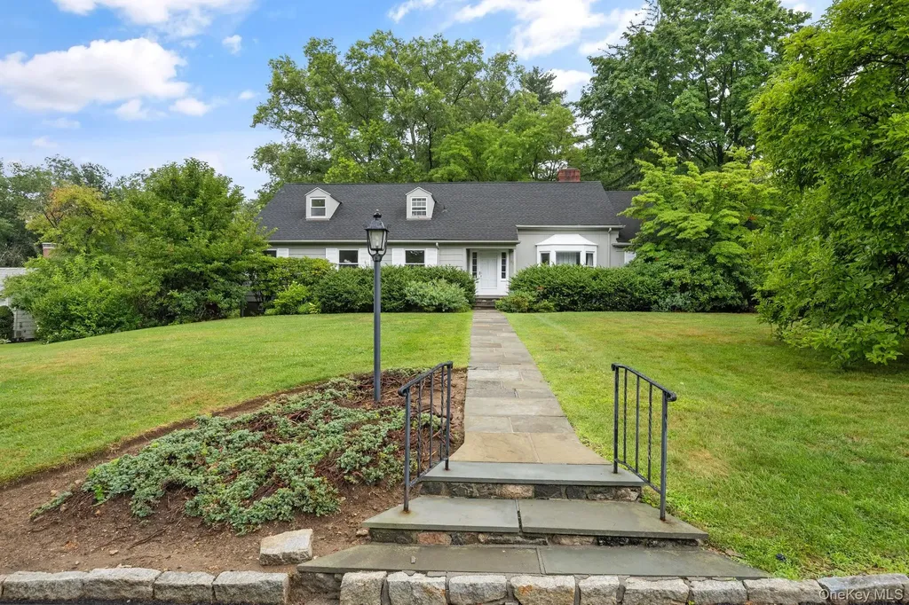 98 Brookby Road Scarsdale NY 10583