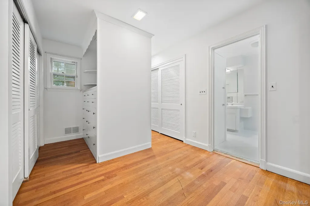 98 Brookby Road Scarsdale NY 10583